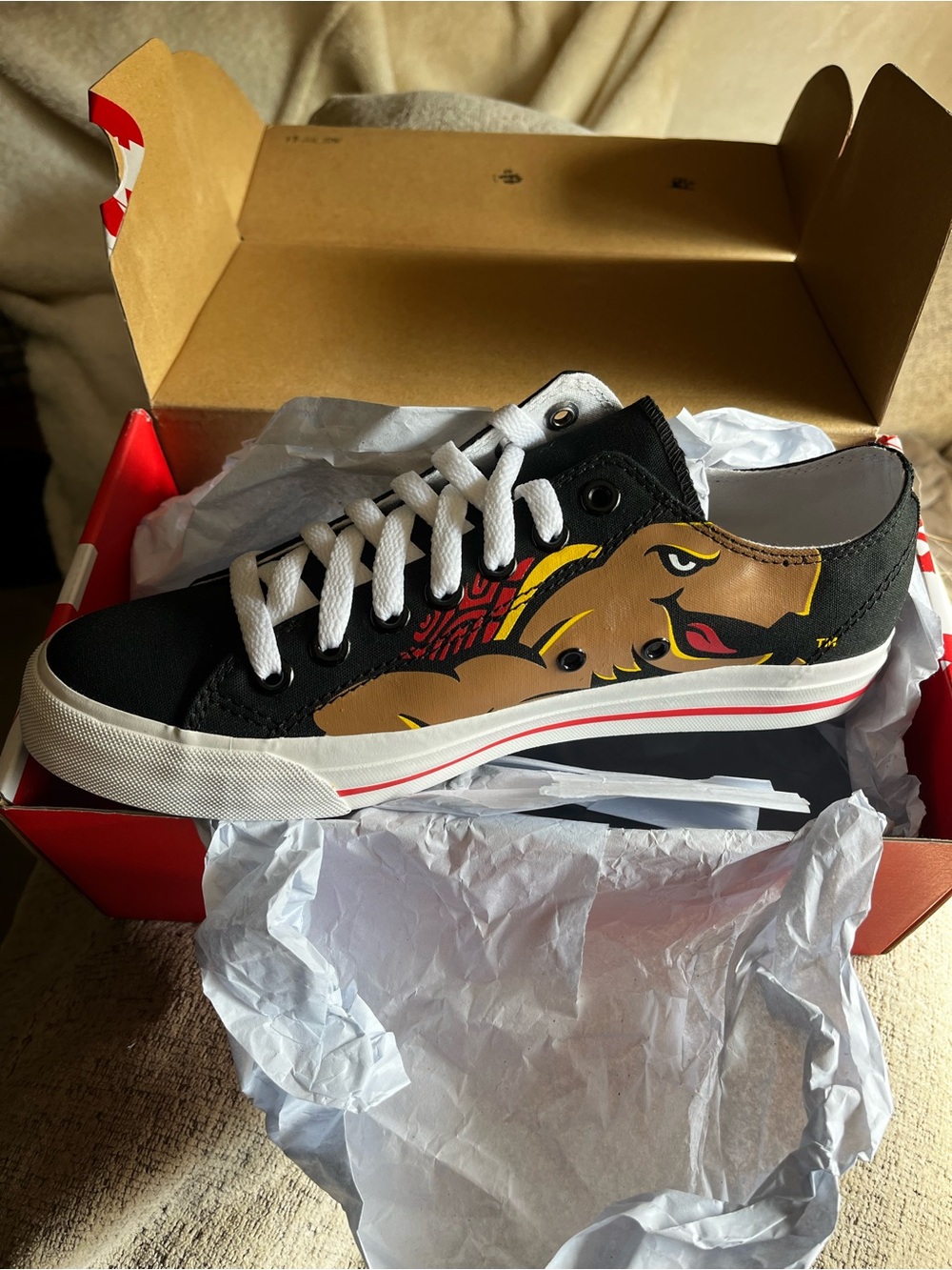 Row One University of Maryland Low Top Sneaker size 9  - Black/Red/Tan